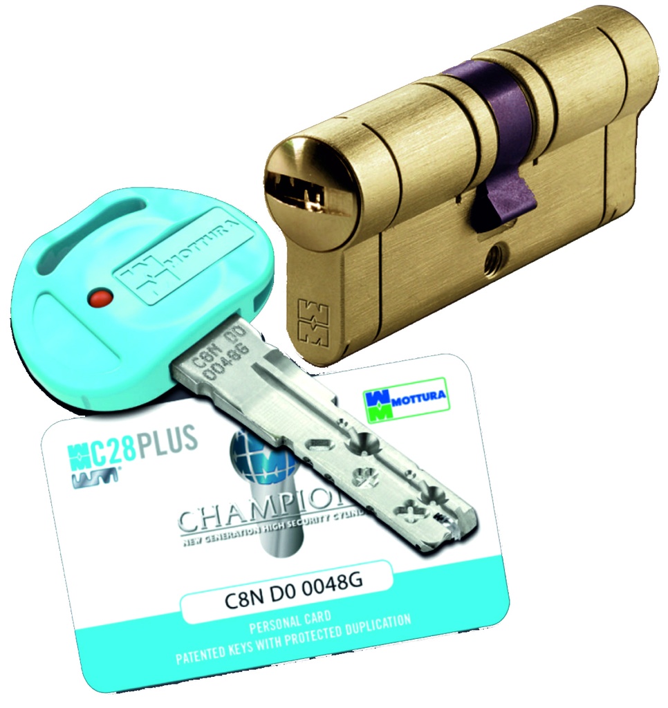 Bombillo P8 "C" 62 mm. (31x31) 5 llaves latonado