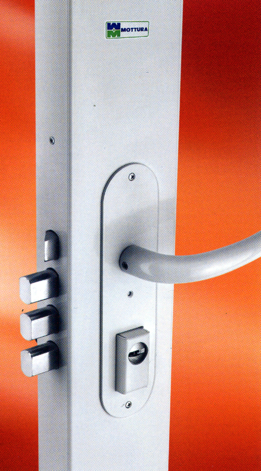 Cerradura GARONA sobreponer  sin bombillo marrón